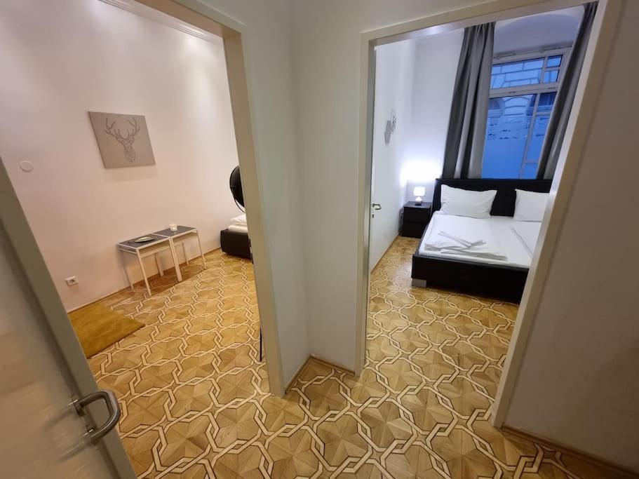 Sissi Royal Suite - Inner City 4 Bedroom Apartment Wiedeń Zewnętrze zdjęcie